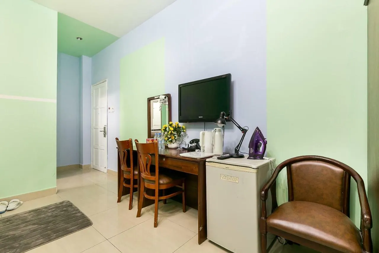 Oyo 263 Nhat Hoang Hotel Ho Chi Minh City